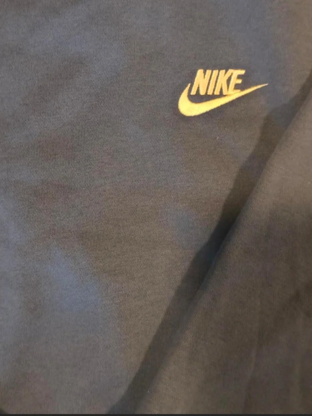 Nike Men’s Navy Blue Crewneck Sweatshirt with White Swoosh